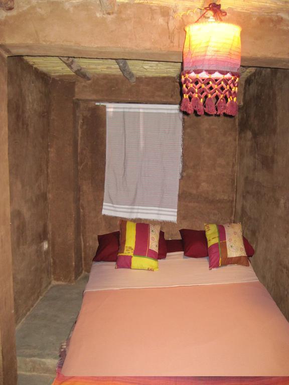 Auberge Toda Kasbah Tinfou Zaouia de Sidi el Mokhtar Ben Ali Kültér fotó