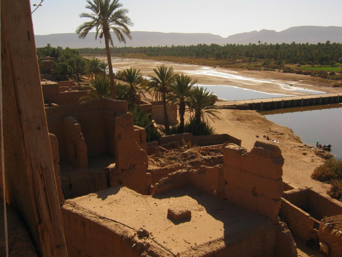Auberge Toda Kasbah Tinfou Zaouia de Sidi el Mokhtar Ben Ali Kültér fotó
