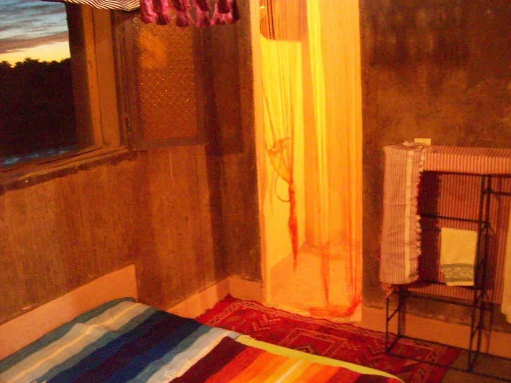Auberge Toda Kasbah Tinfou Zaouia de Sidi el Mokhtar Ben Ali Kültér fotó